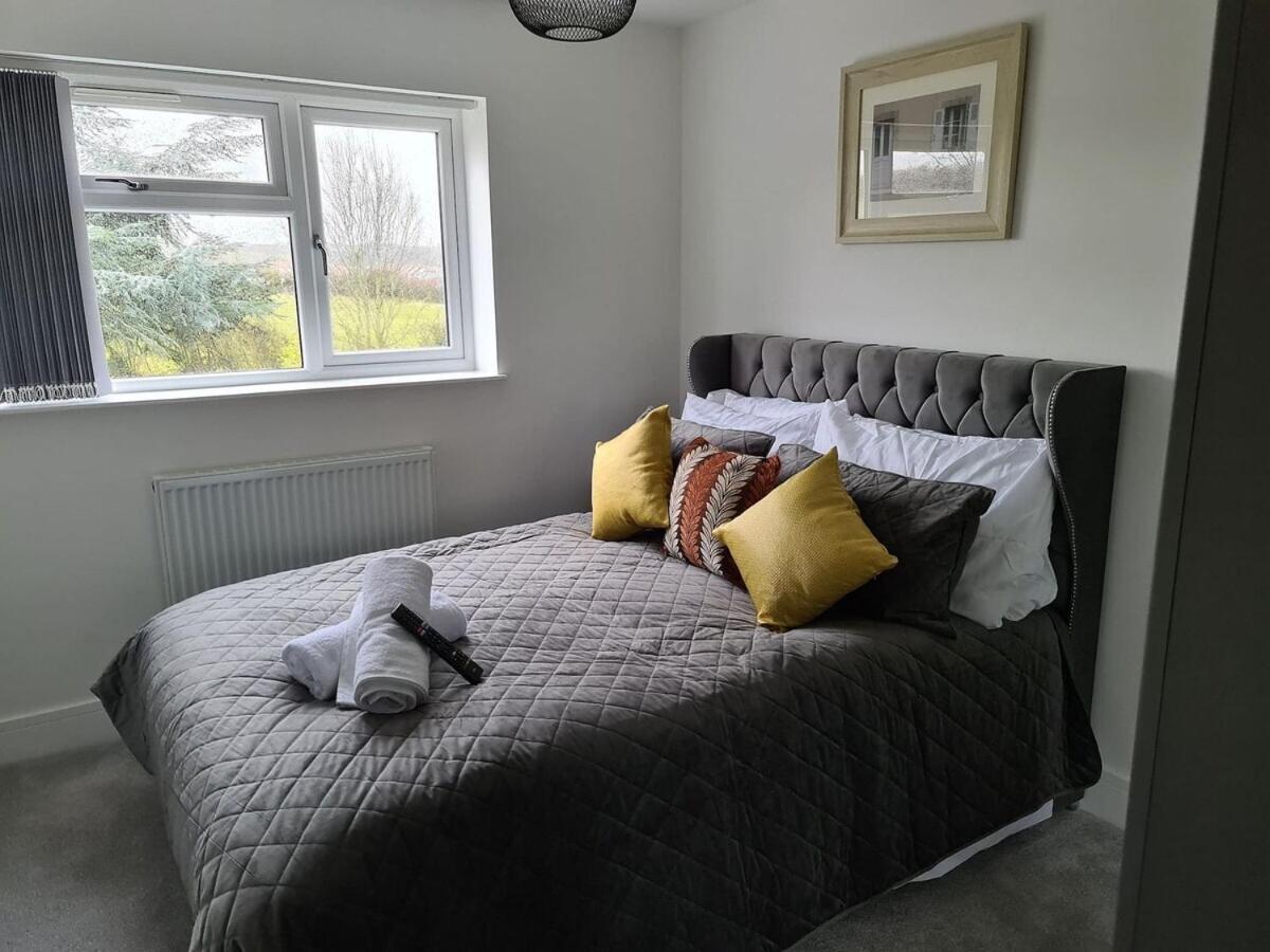Sav 5 Bed Luxury Detached House In Leicester Humberstone Номер фото